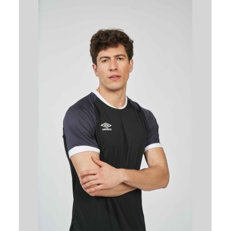Camiseta Umbro Mascardi Negra
