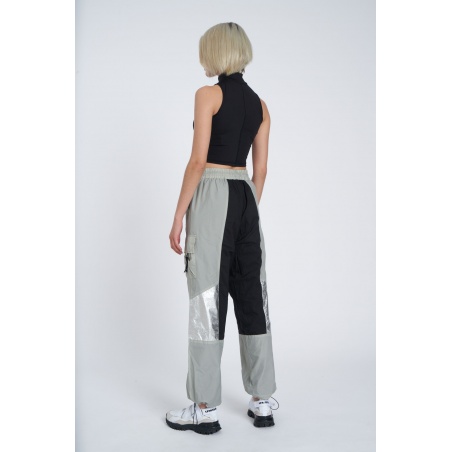 Pantalón Umbro Reflective Tech Pant Gris